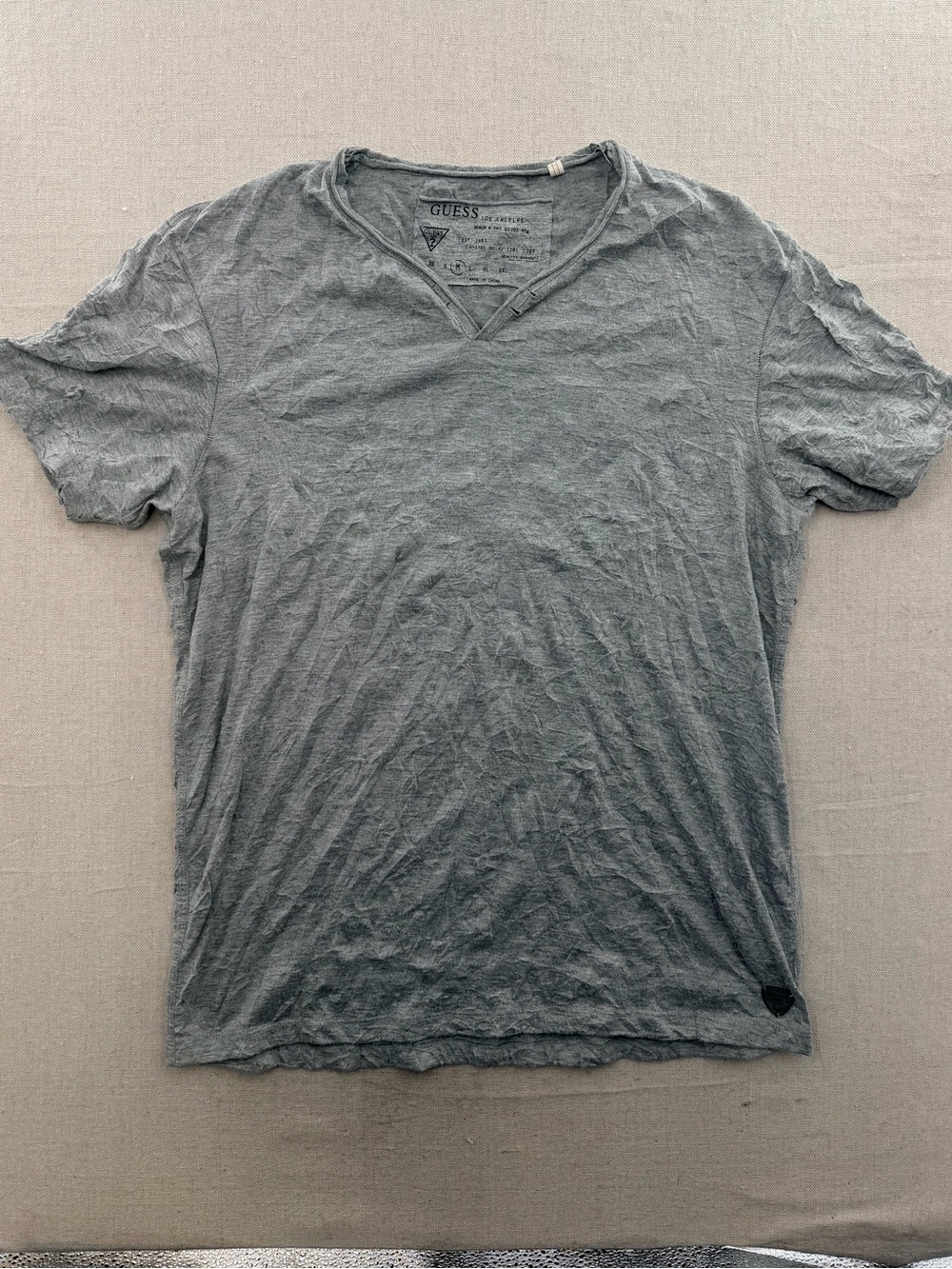GUESS Men’s Short Sleeve V-Neck Tee in Gray